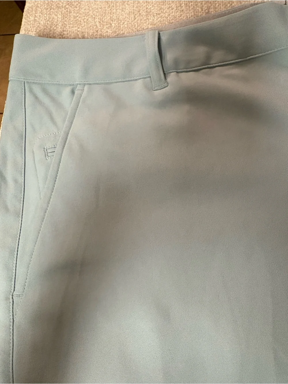 NWT Pale Blue/Green Men’s Puma Dealer Enjoy Golf Shorts - Size 40
